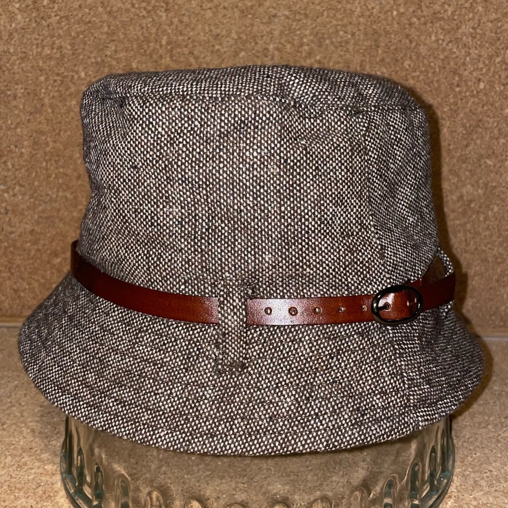 Filipino Catarzi Italian-made wool blend hat with leather-look band